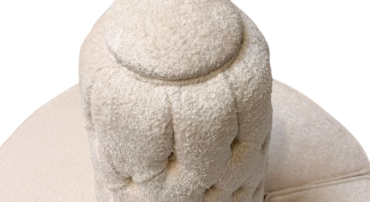 Hollywood Regency Round Banquet Settee Tufted Lobby Sofa in Bouclé, 1980s